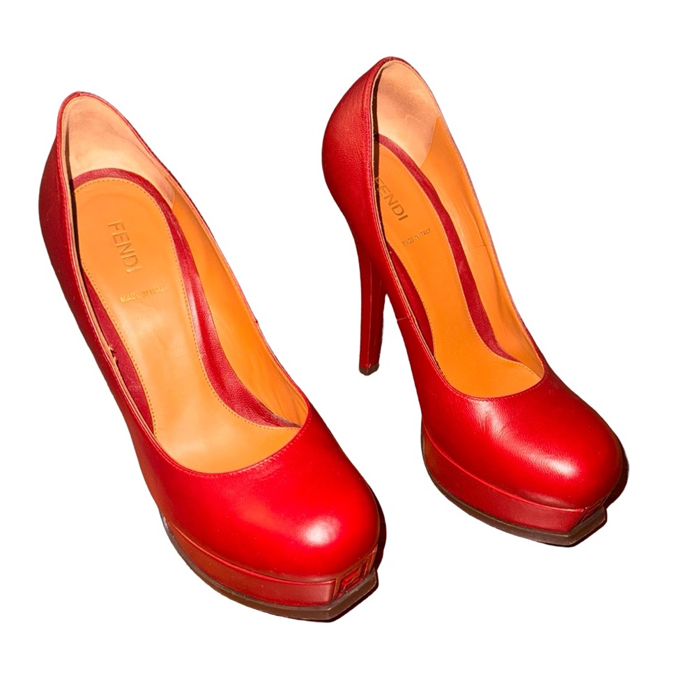 Fendi Decolette Nappa Red Platform Pump Sz 38